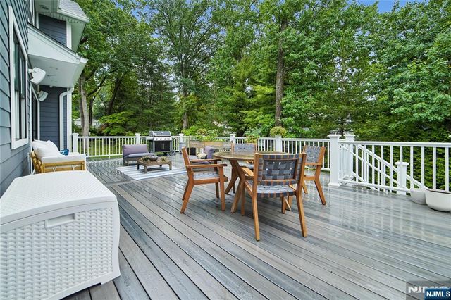 15 Fernwood Drive, Fair Lawn, NJ 07410