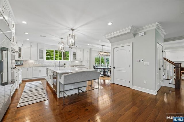 15 Fernwood Drive, Fair Lawn, NJ 07410
