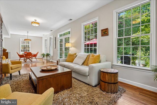 419 SUMMERS DR, Alexandria, VA 22301