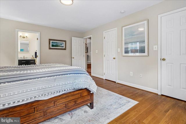 419 SUMMERS DR, Alexandria, VA 22301