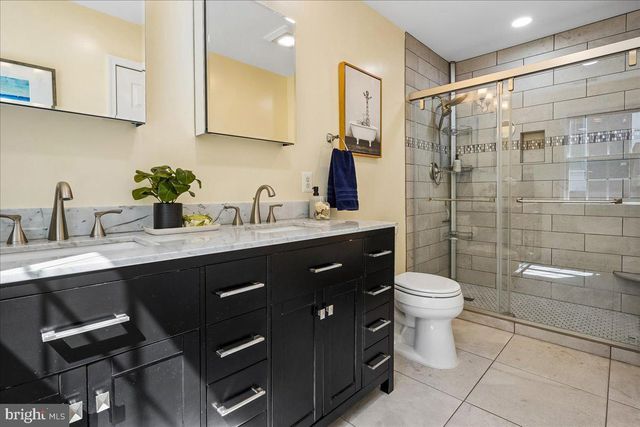 419 SUMMERS DR, Alexandria, VA 22301