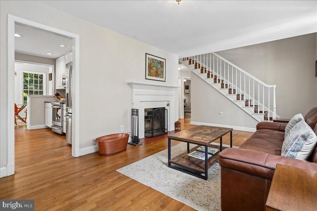 419 SUMMERS DR, Alexandria, VA 22301
