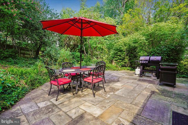 419 SUMMERS DR, Alexandria, VA 22301