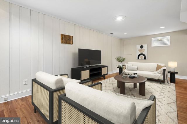 419 SUMMERS DR, Alexandria, VA 22301