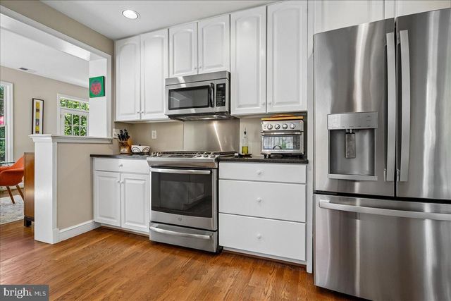 419 SUMMERS DR, Alexandria, VA 22301