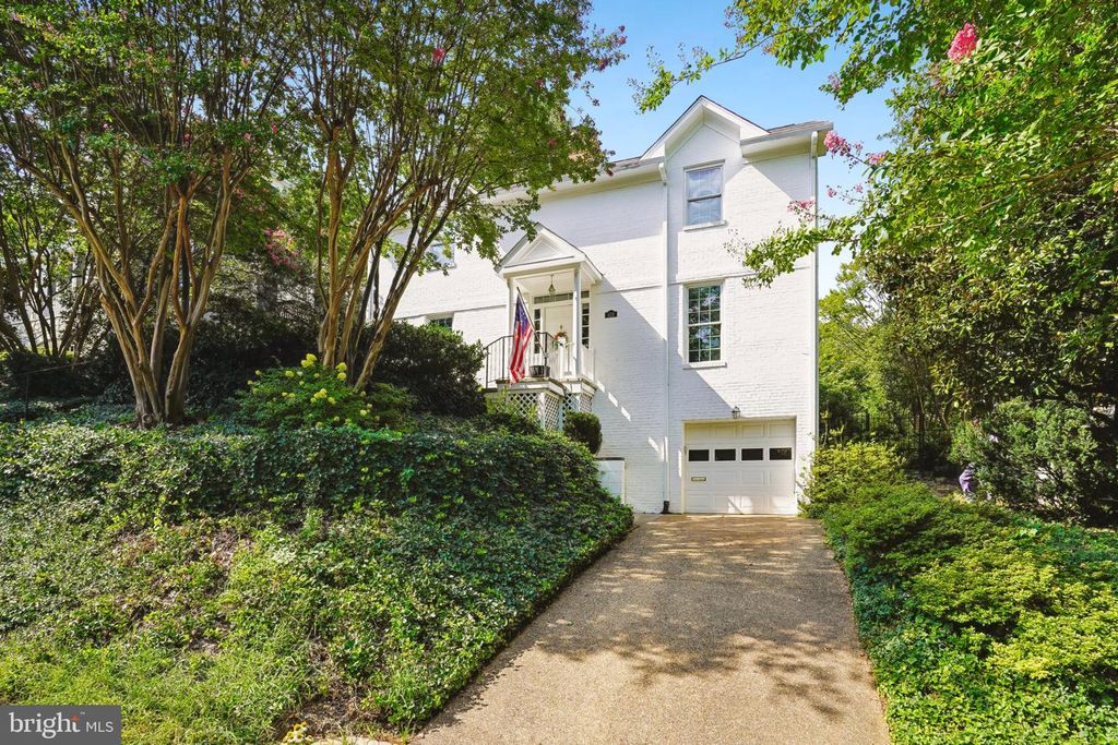 419 SUMMERS DR, Alexandria, VA 22301