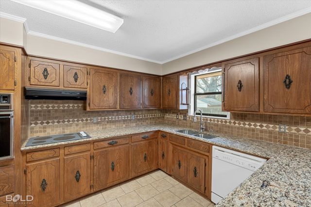 9200 Dawn Ridge Drive, Shreveport, LA 71118