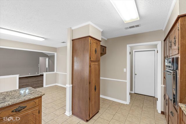 9200 Dawn Ridge Drive, Shreveport, LA 71118