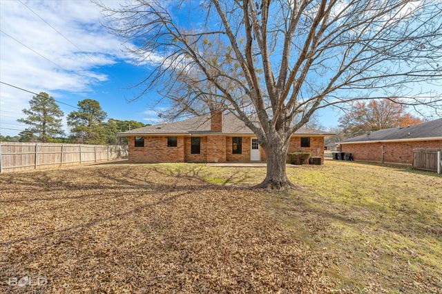 9200 Dawn Ridge Drive, Shreveport, LA 71118