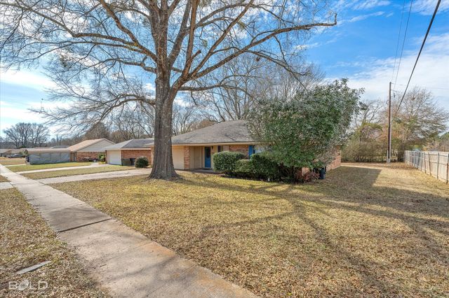 9200 Dawn Ridge Drive, Shreveport, LA 71118