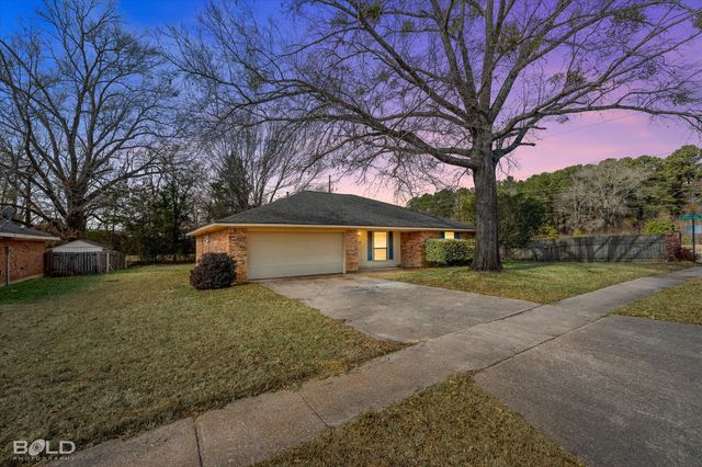 9200 Dawn Ridge Drive, Shreveport, LA 71118