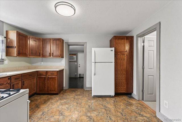 2831 S Acoma Street, Englewood, CO 80110