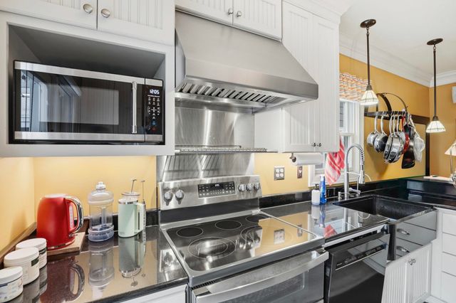 303 E 16th Ave, Spokane, WA 99203