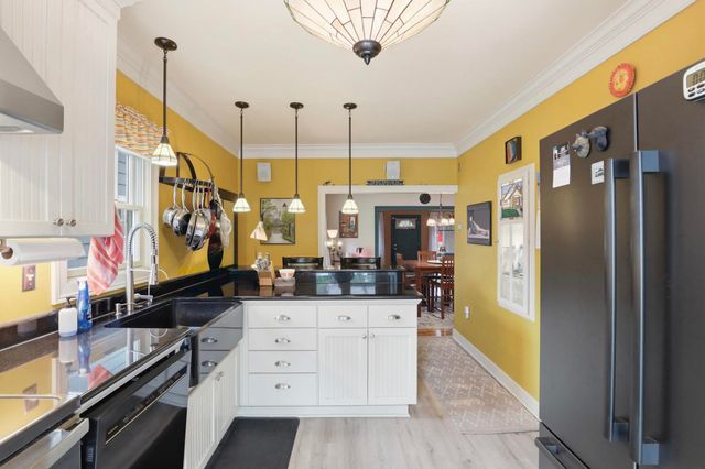 303 E 16th Ave, Spokane, WA 99203