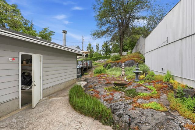 303 E 16th Ave, Spokane, WA 99203