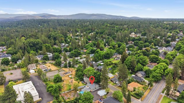 303 E 16th Ave, Spokane, WA 99203