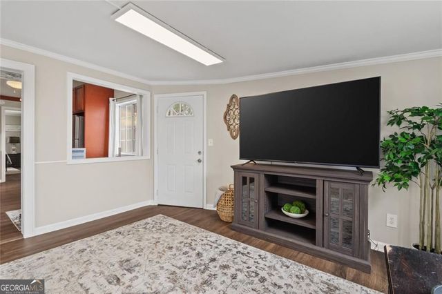 8126 Blacks Bluff Road SW, Cave Spring, GA 30124