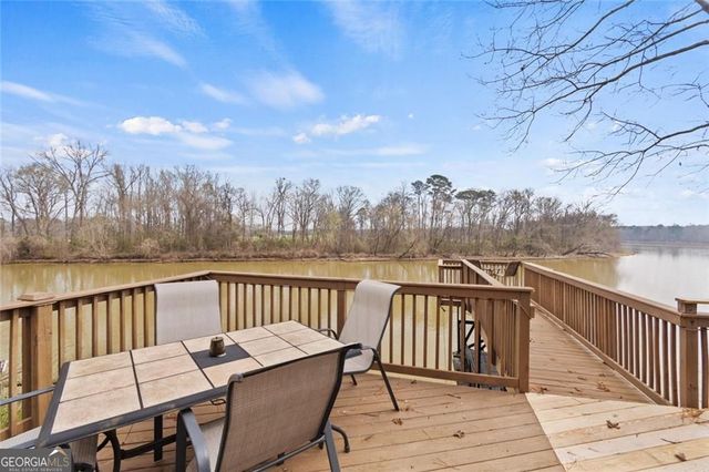 8126 Blacks Bluff Road SW, Cave Spring, GA 30124