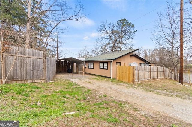 8126 Blacks Bluff Road SW, Cave Spring, GA 30124