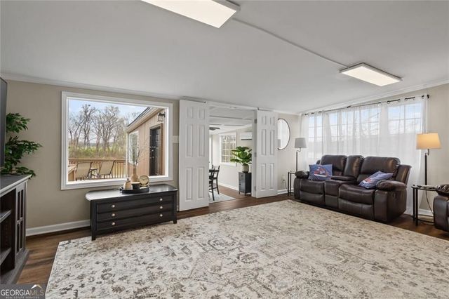 8126 Blacks Bluff Road SW, Cave Spring, GA 30124