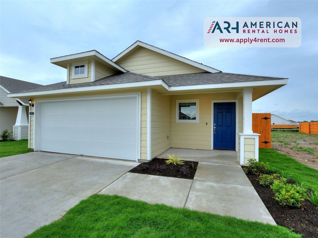 210 Trailside LN, Bastrop, TX 78602