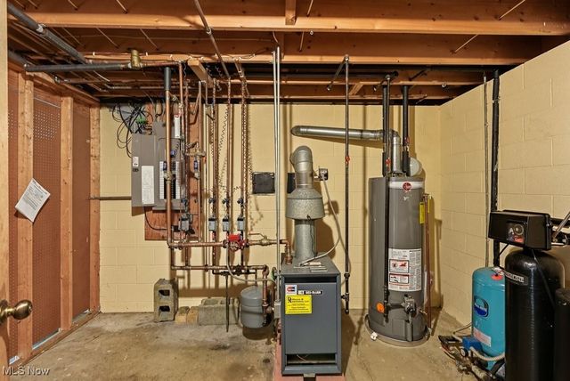 3590 E Aurora Road, Twinsburg, OH 44087