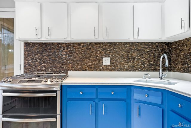 12 Lakeview Road, Carmel, NY 10512