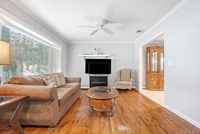 12 Lakeview Road, Carmel, NY 10512