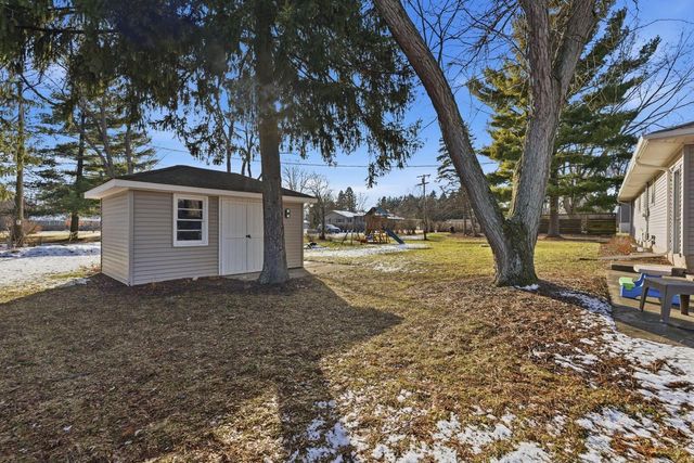 S17W36879 Henry STREET, Dousman, WI 53118