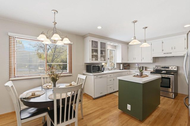 S17W36879 Henry STREET, Dousman, WI 53118