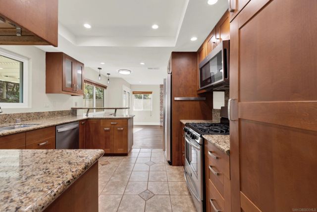 9395 Pipilo St, San Diego, CA 92129