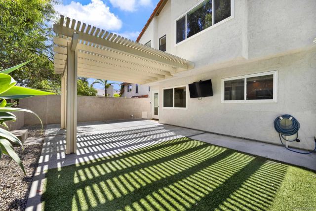 9395 Pipilo St, San Diego, CA 92129