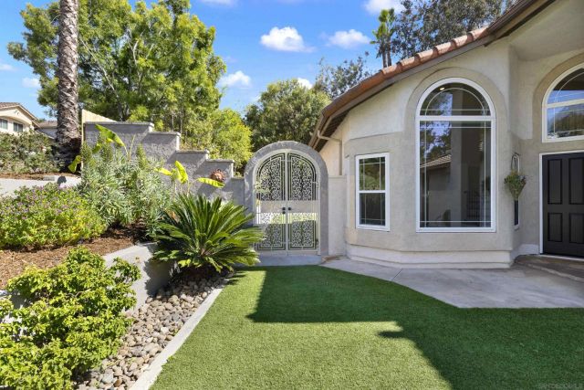 9395 Pipilo St, San Diego, CA 92129