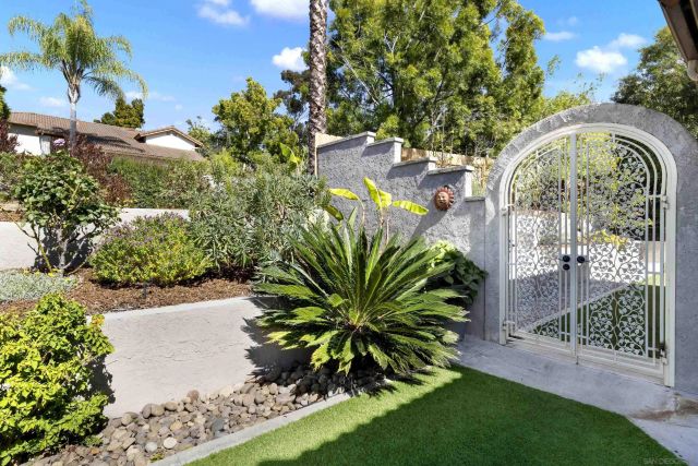 9395 Pipilo St, San Diego, CA 92129