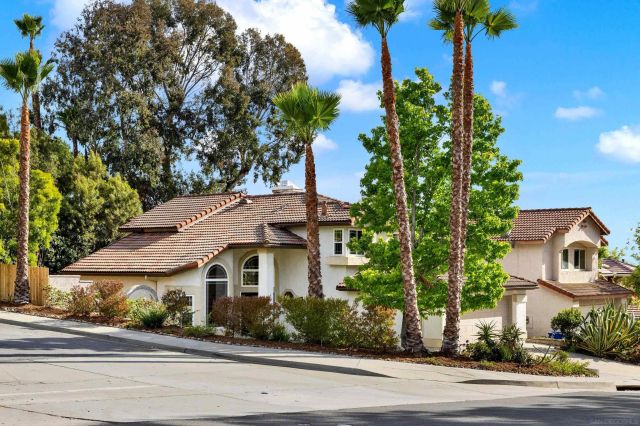 9395 Pipilo St, San Diego, CA 92129