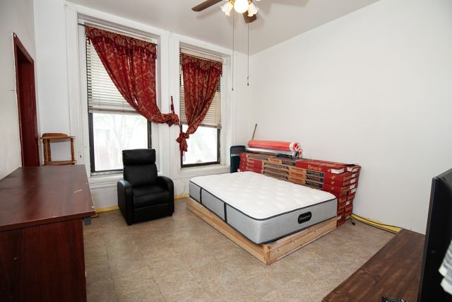 2918 S Wells Street, Chicago, IL 60616