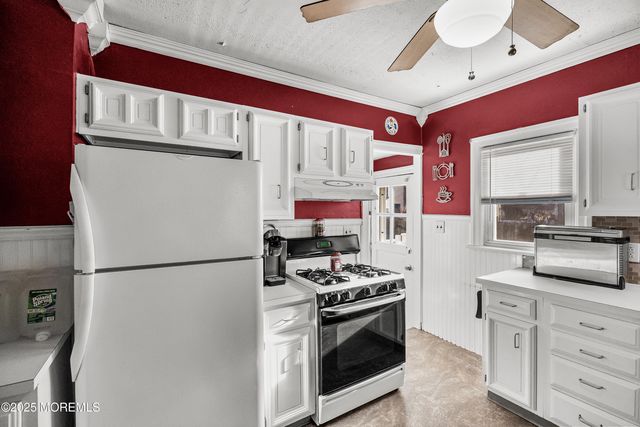 187 Chapman Avenue, Hamilton, NJ 08610