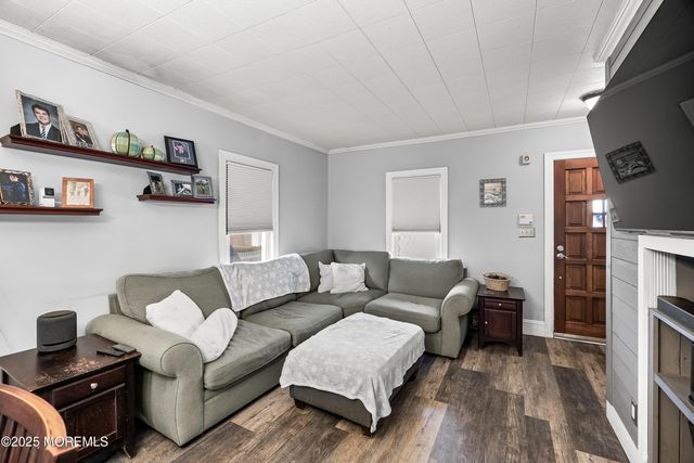 187 Chapman Avenue, Hamilton, NJ 08610