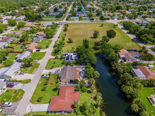 2100 55th ST SW, Naples, FL 34116