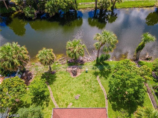 2100 55th ST SW, Naples, FL 34116