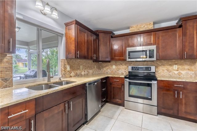 2100 55th ST SW, Naples, FL 34116