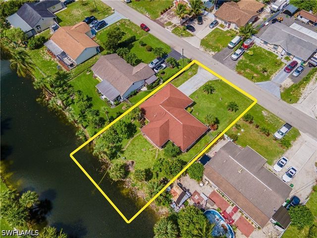 2100 55th ST SW, Naples, FL 34116