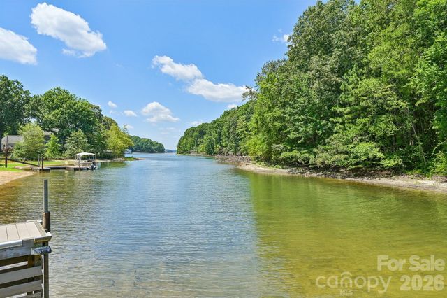 20524 Harbor View Drive, Cornelius, NC 28031