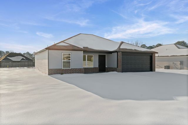 141 Jasmine Court, Beebe, AR 72012