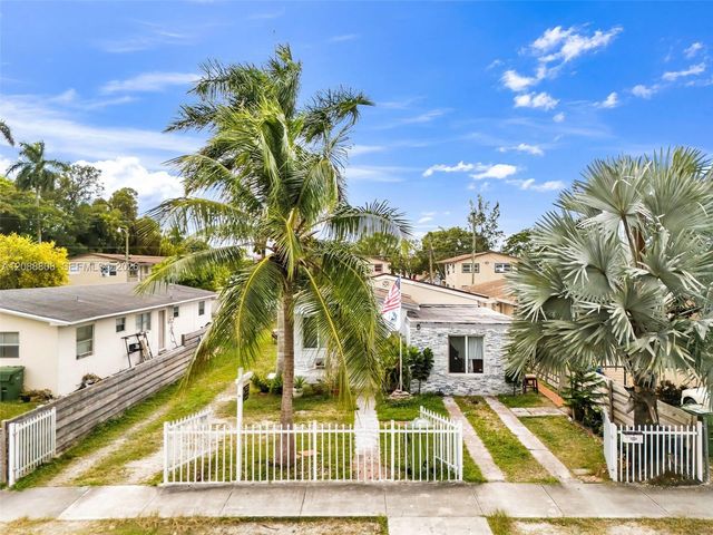 110 NE 9th Court, Homestead, FL 33030
