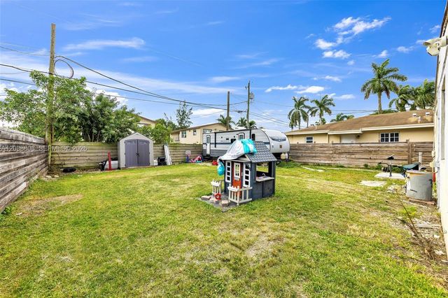 110 NE 9th Court, Homestead, FL 33030