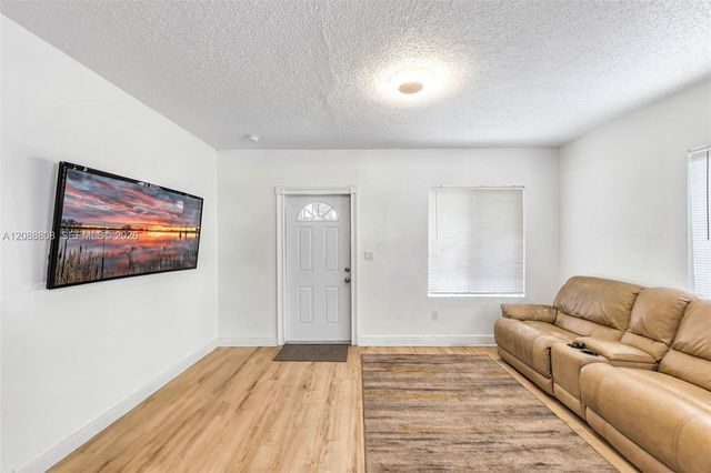 110 NE 9th Court, Homestead, FL 33030