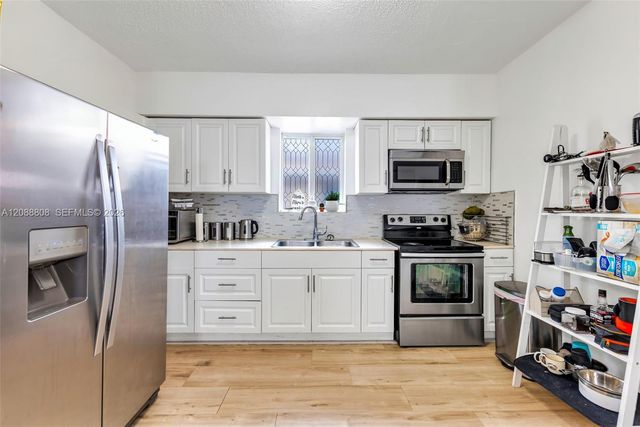110 NE 9th Court, Homestead, FL 33030