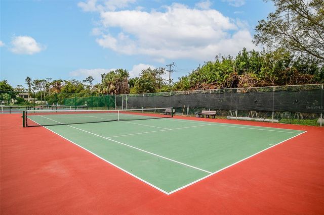 509 LAKESIDE DRIVE 509, Bradenton, FL 34210