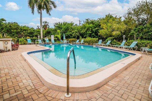 509 LAKESIDE DRIVE 509, Bradenton, FL 34210